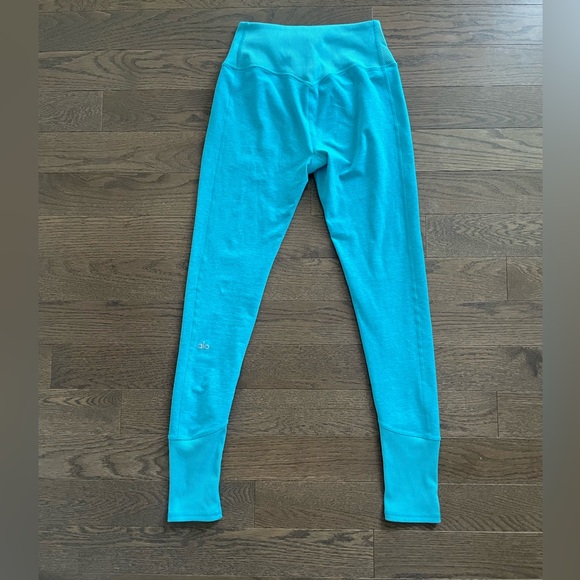 Alo Yoga Leggings - Picture 5 of 7